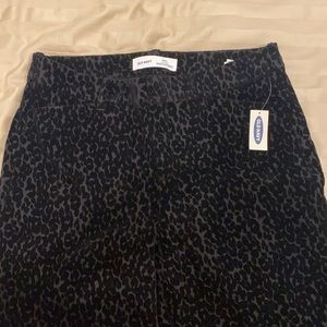 OLD NAVY Leopard high waisted pixie pants